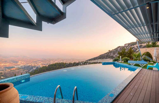 How Does An Infinity Pool Work? – Halocline Swimwear